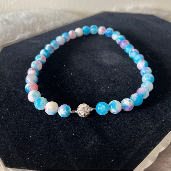 90s Style Marbled/Tie-dye Glass Bead Necklace - Strong Rhinestone Magnet Clasp - Picture 2 of 6